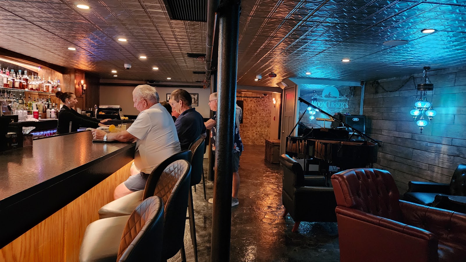 Mooncursers Speakeasy in Port Huron