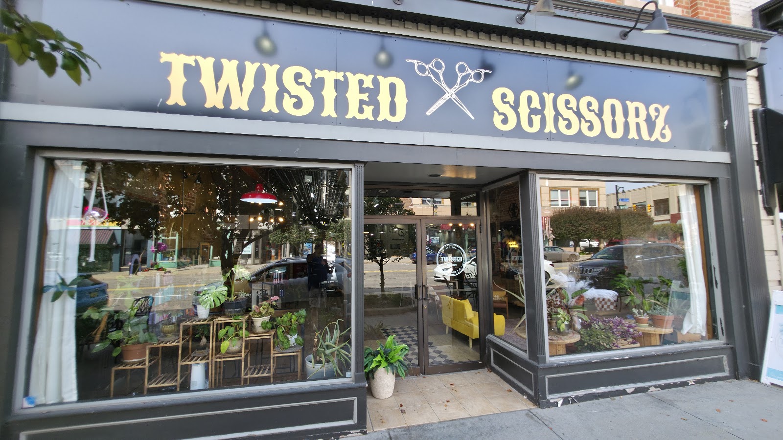 Twisted Scissorz Salon LLC — photo